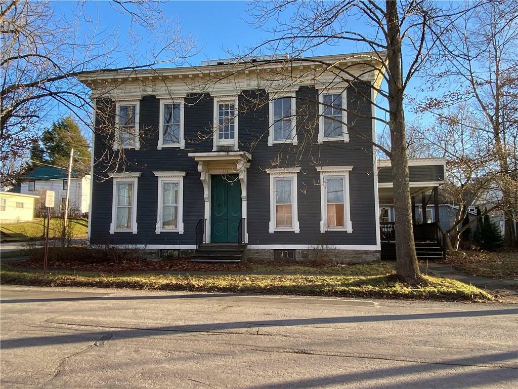 Property Photo:  102 W Pleasant Street  PA 16407 