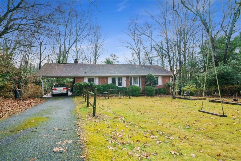 Property Photo:  689 N Chestatee Street  GA 30533 