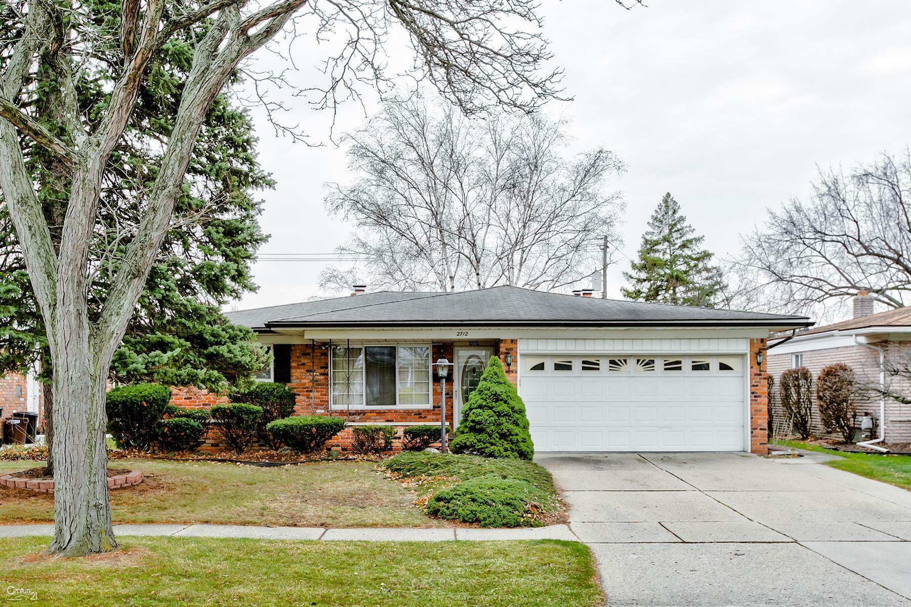 Property Photo:  2712 Berkshire Drive  MI 48083 