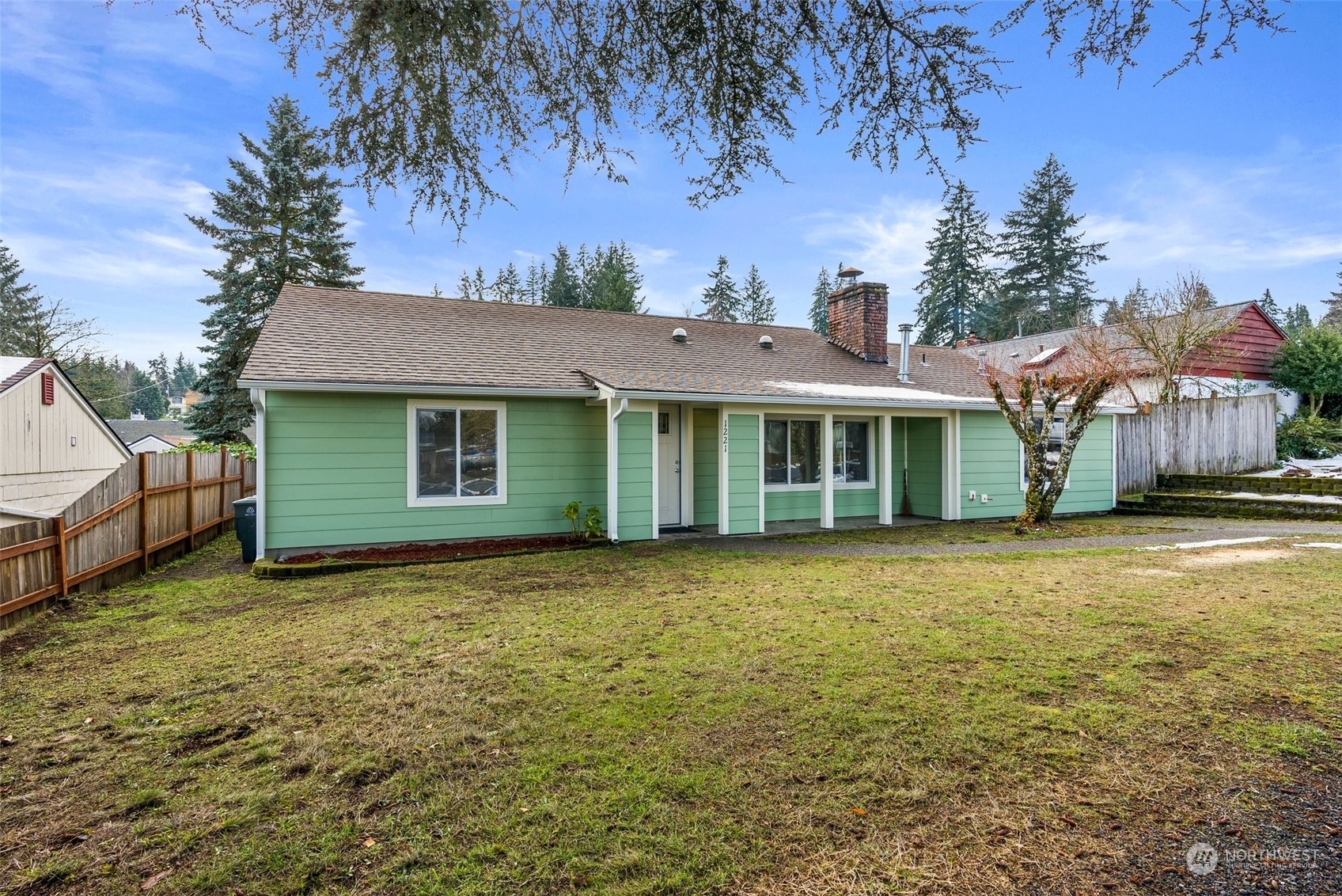 Property Photo:  1221 Thomas Avenue  WA 98584 