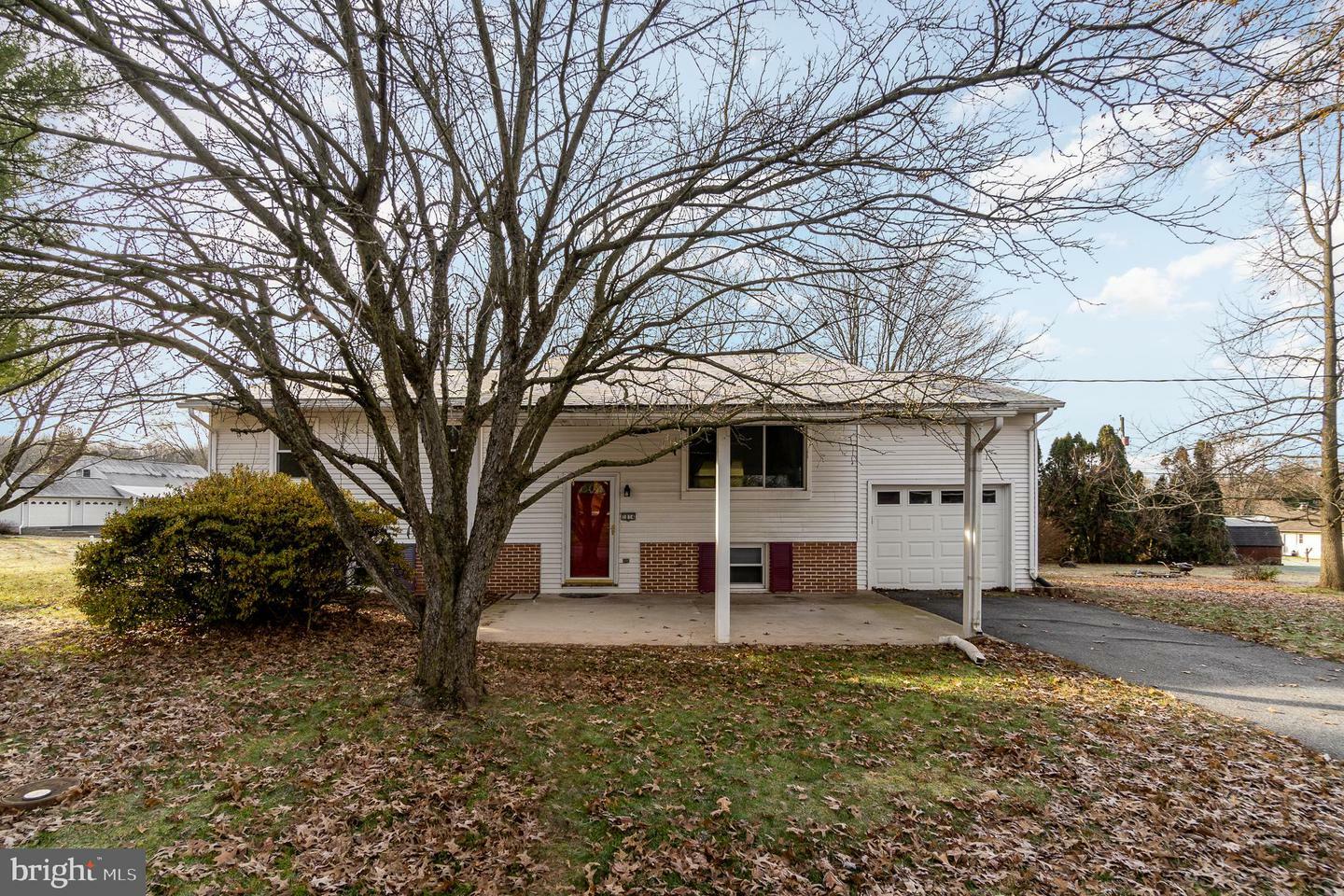 Property Photo: 1014 Princeton Drive PA 17036