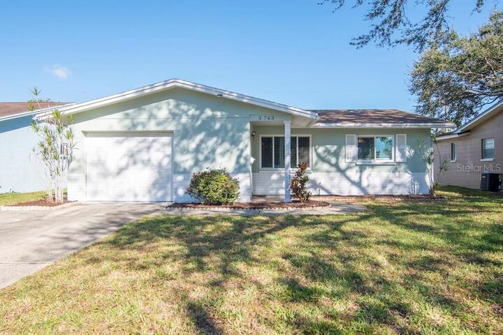 Property Photo: 3743 15th Avenue N FL 33713