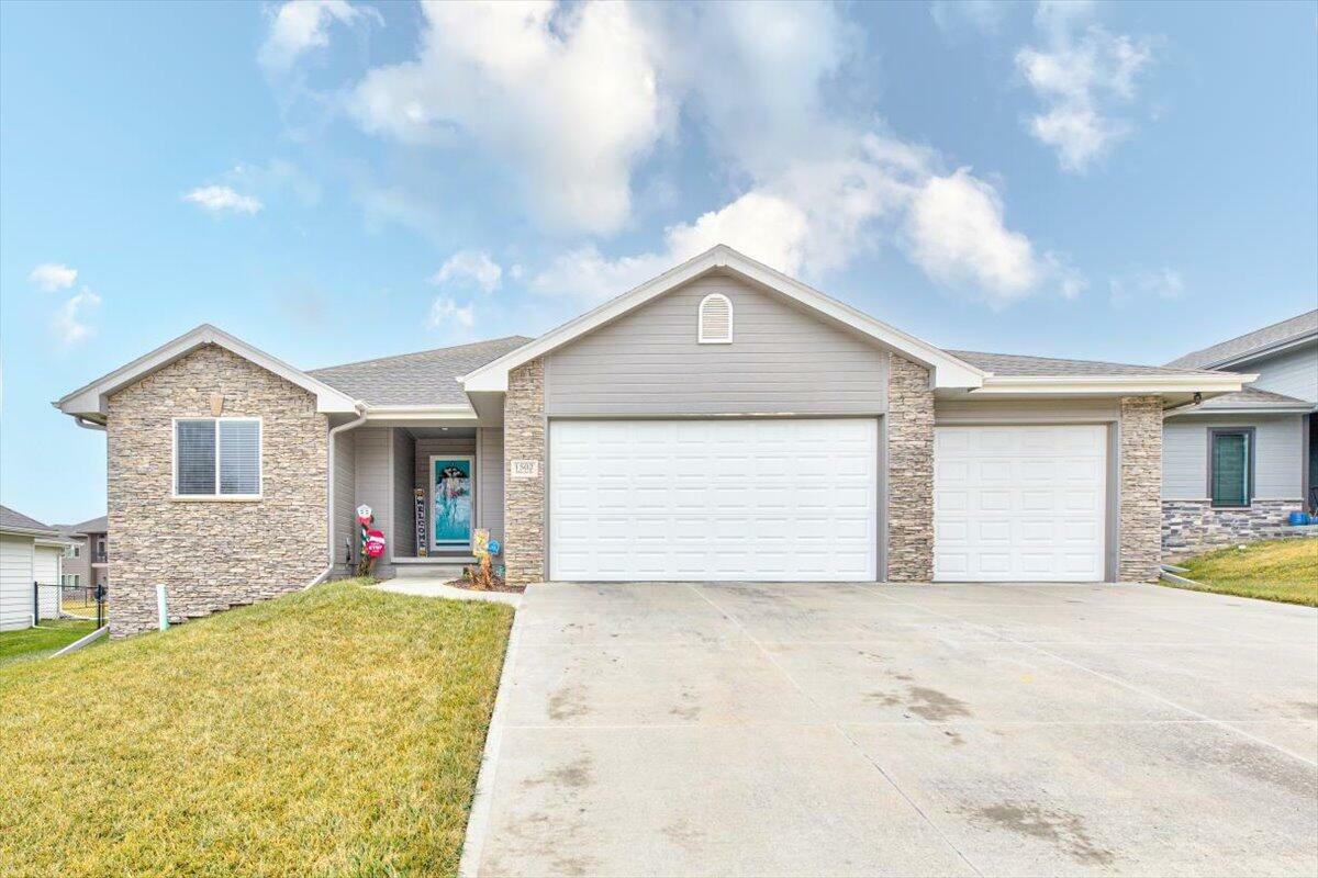 1502 Abercorn Drive  Council Bluffs IA 51503 photo