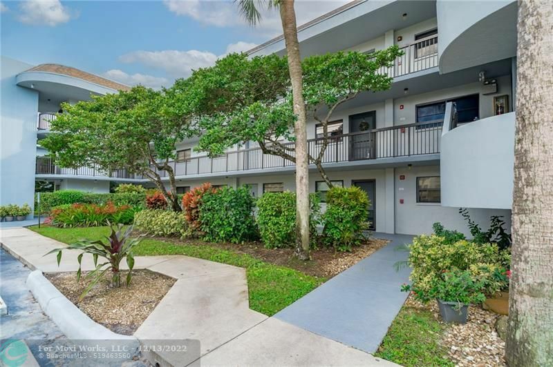 Property Photo: 7531 NW 79th Ave 307 FL 33321
