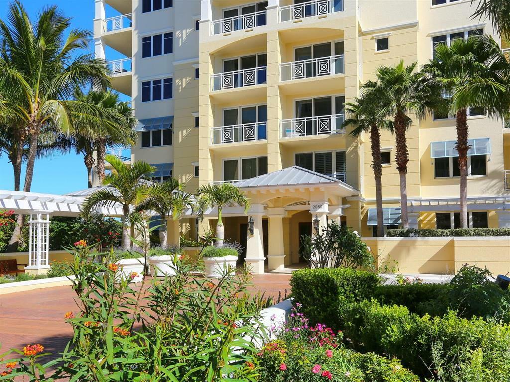 Property Photo: 2050 Benjamin Franklin Drive A702 FL 34236