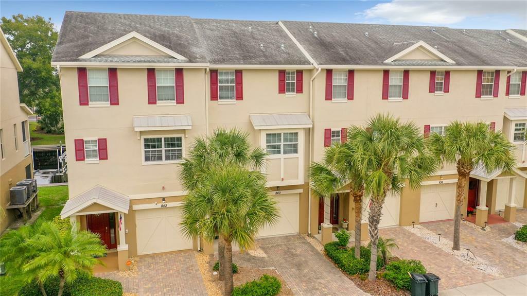 Property Photo: 840 Callista Cay Loop FL 34689