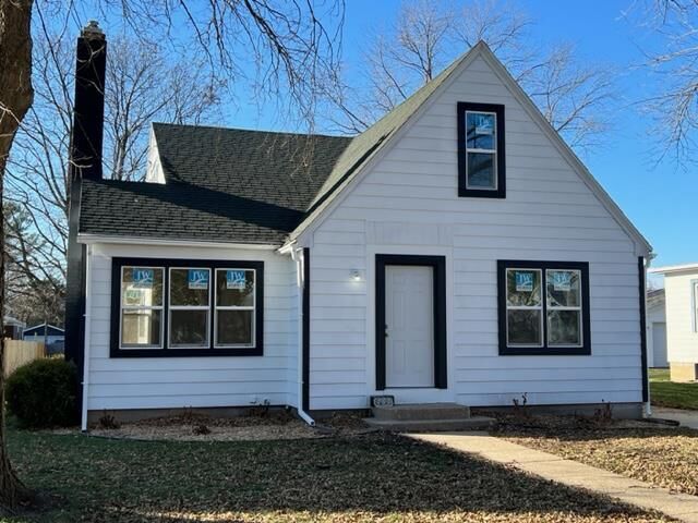 404 South Ringold St  Janesville WI 53545 photo