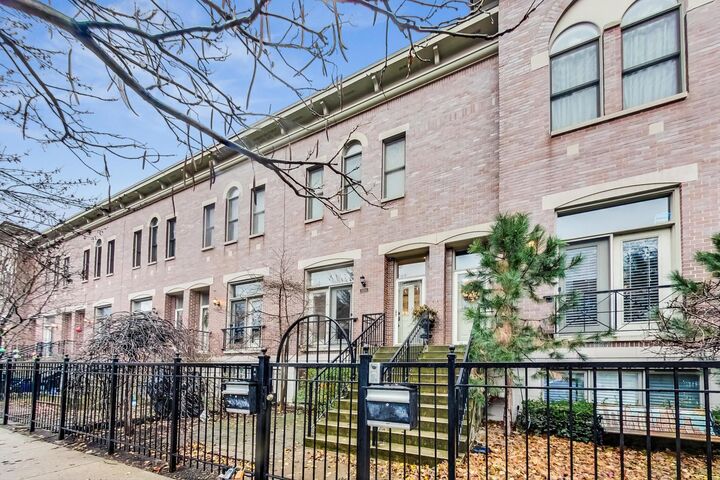 1211 W Lexington Street  Chicago IL 60607 photo