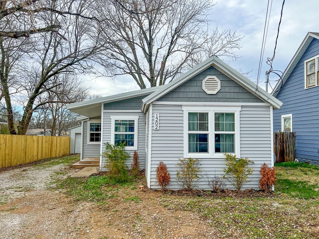 Property Photo:  1202 3rd Street  AR 72756 