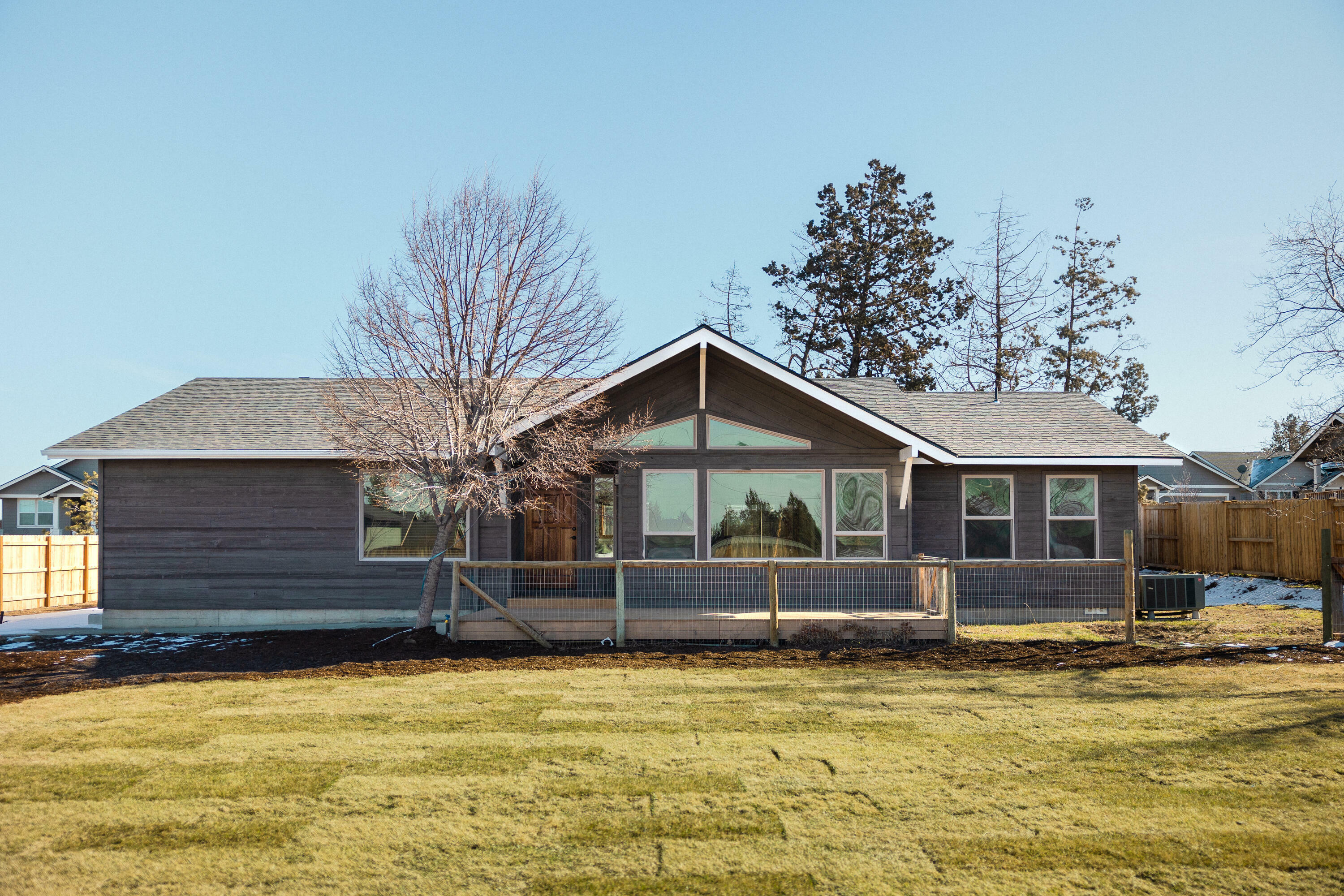 Property Photo: 3344 NW Cedar Avenue OR 97756