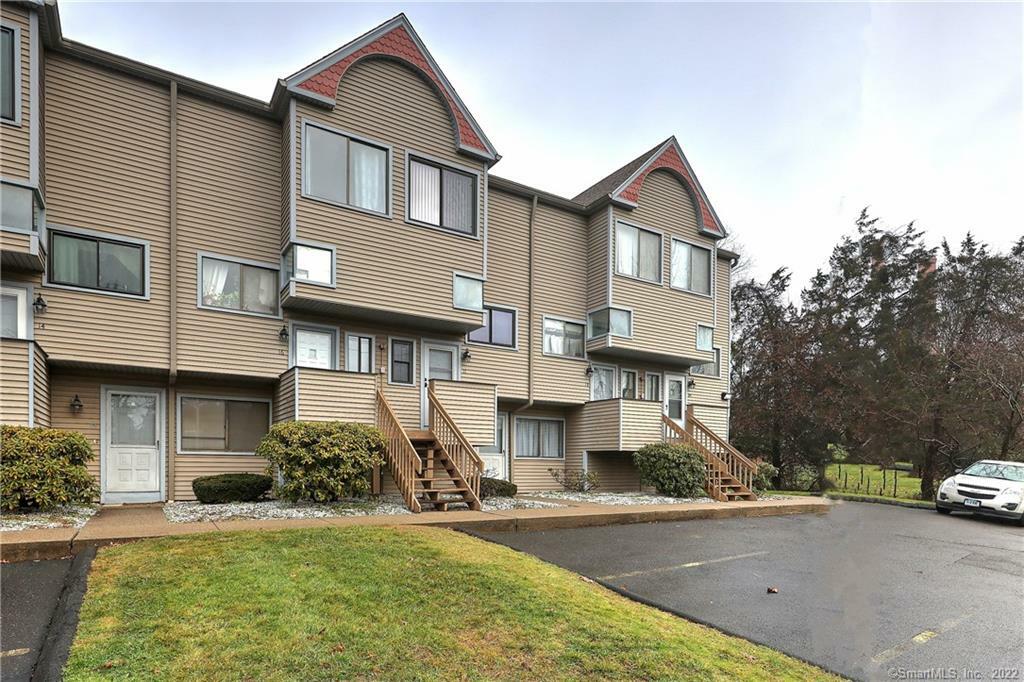 Property Photo:  40 Crest Street 16  CT 06516 