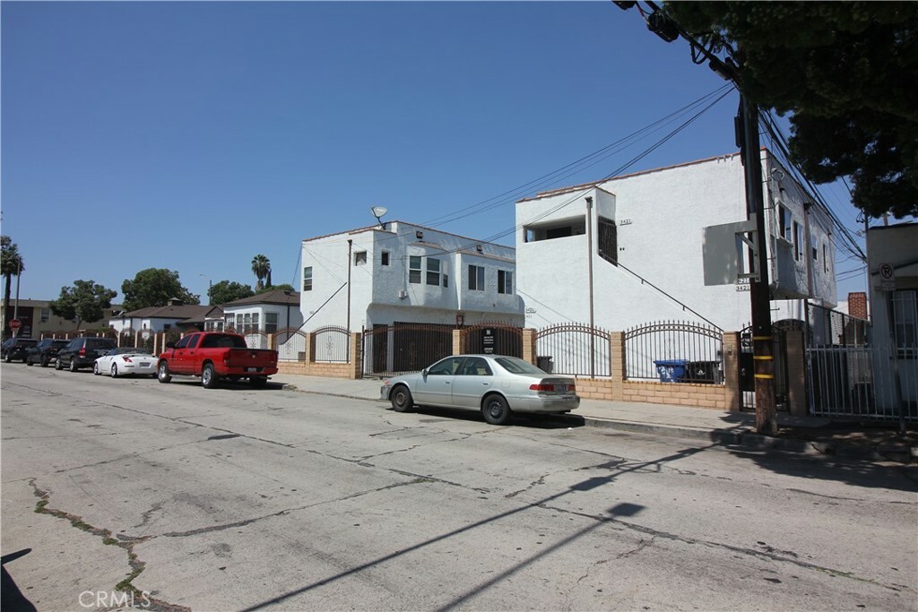 Property Photo: 3421 W 63rd Street CA 90043