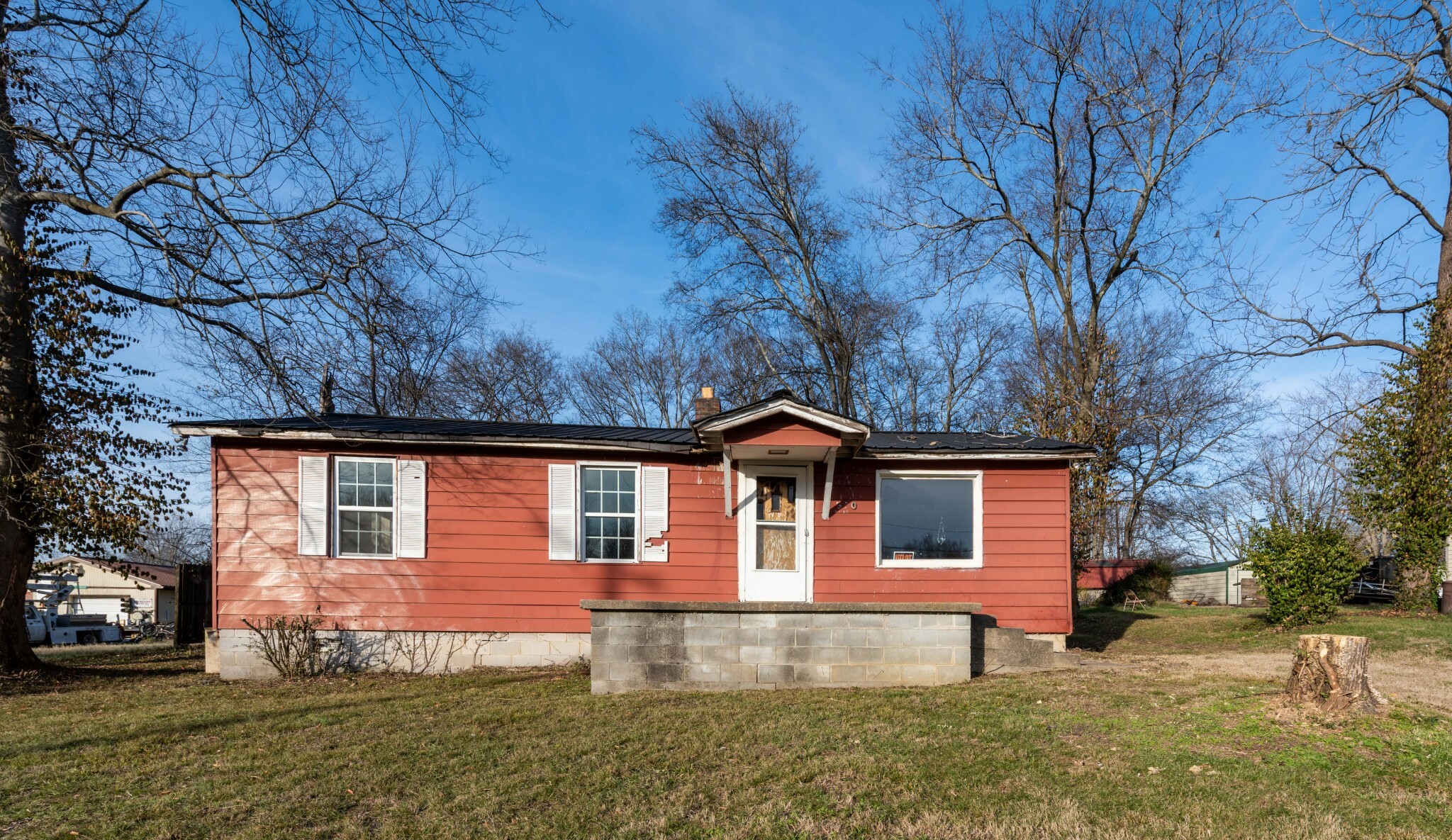 Property Photo:  520 Pace St  TN 37066 