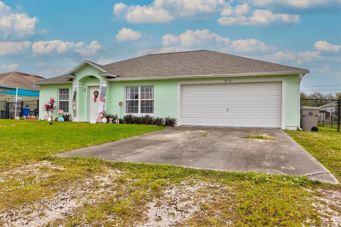 Property Photo:  7816 100th Ave  FL 32967 