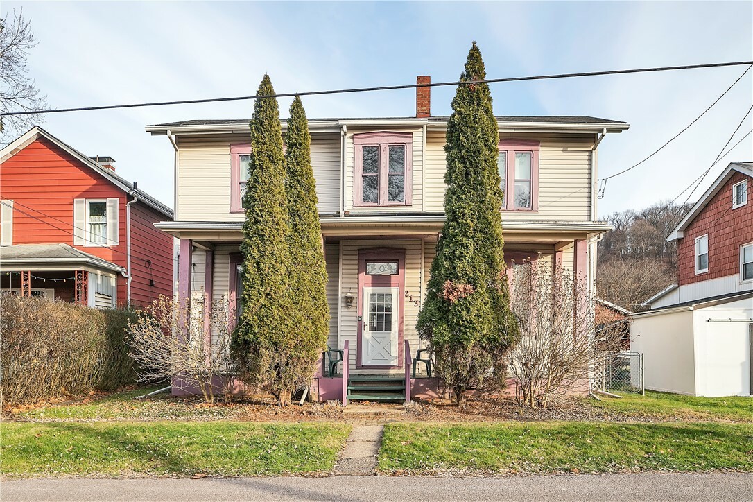 Property Photo: 213 Penn St PA 15147