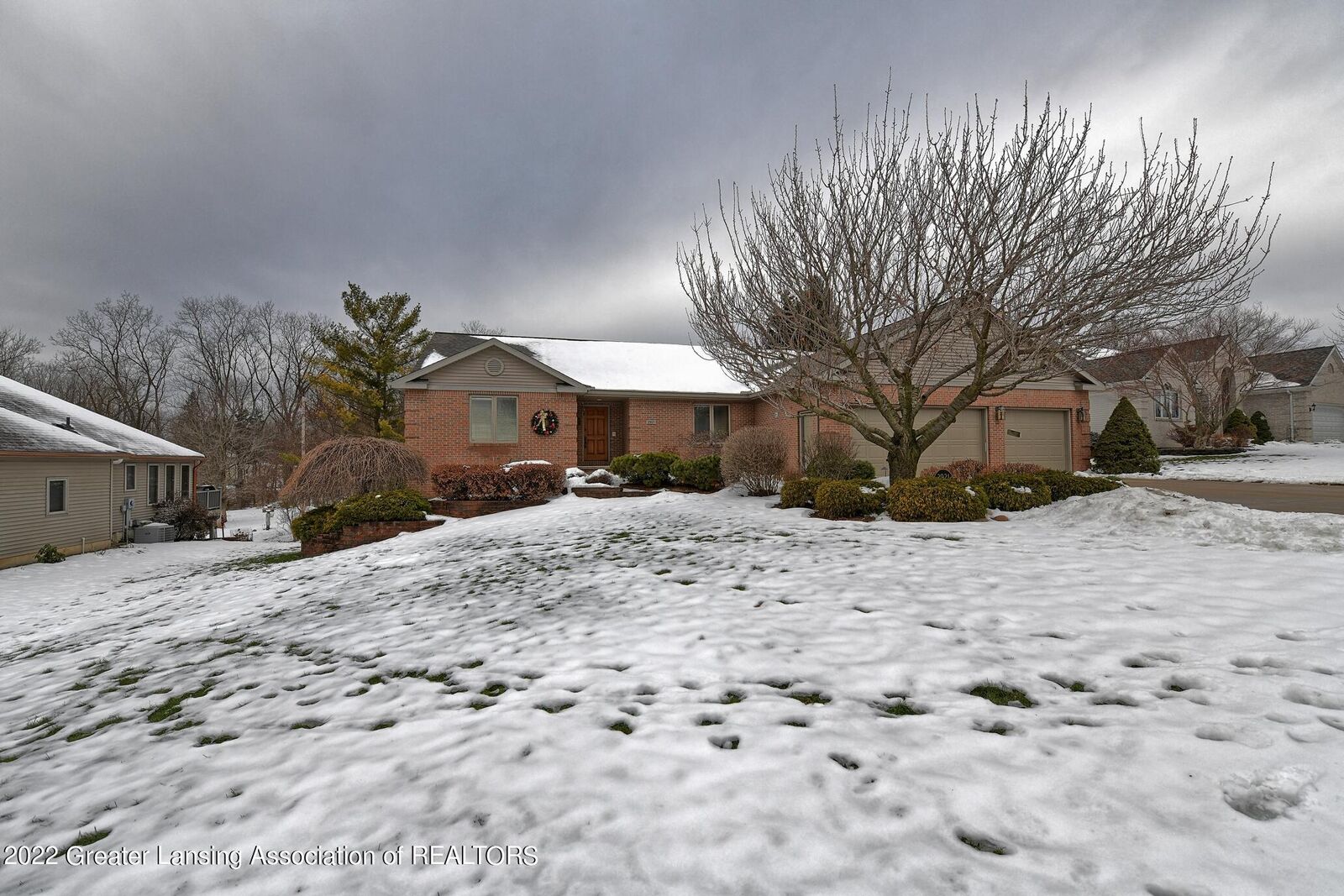 Property Photo:  2921 Appaloosa Way  MI 48906 