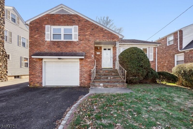 Property Photo:  26 Meeker Pl  NJ 07041 