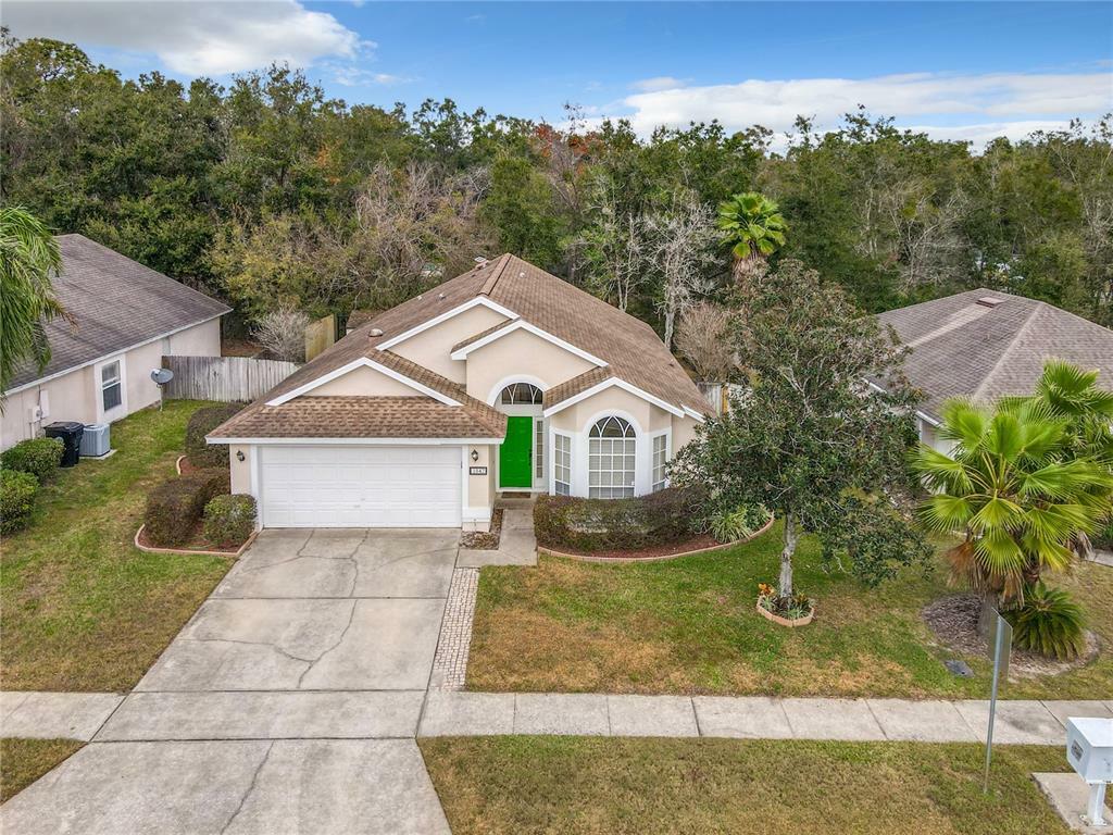 Property Photo:  1047 Royal Oaks Drive  FL 32703 