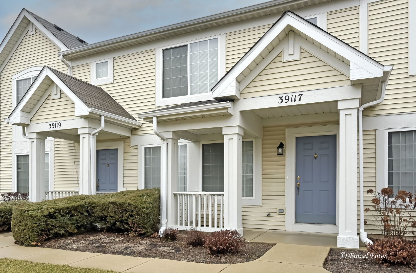 Property Photo: 39117 N Aberdeen Lane IL 60083