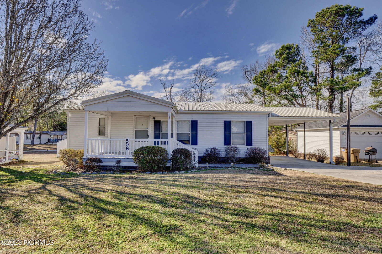 Property Photo:  508 Cedar Avenue  NC 28443 