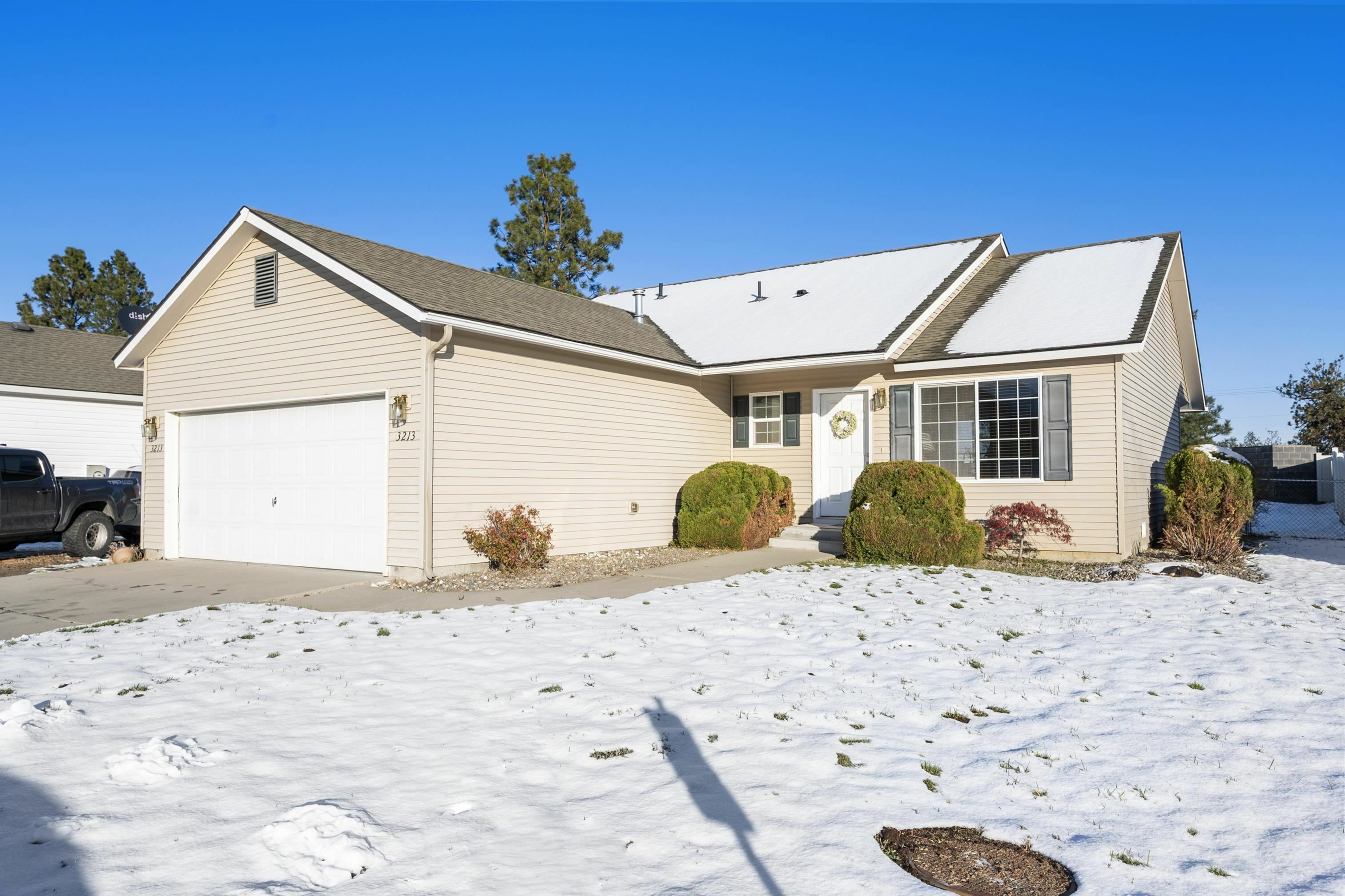 Property Photo: 3213 Thistle Creek Ln WA 99004