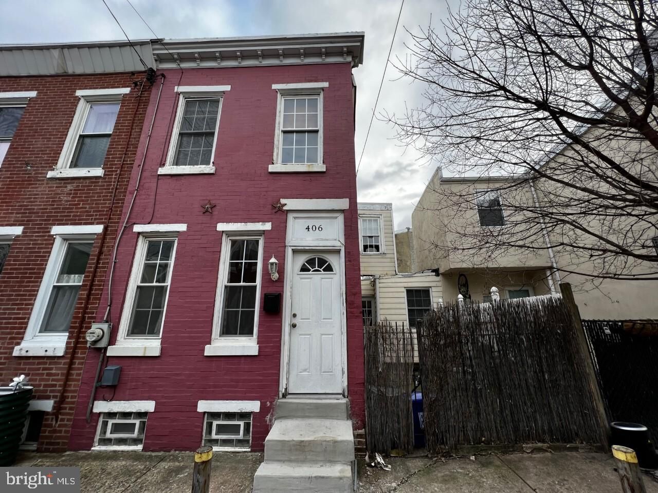 Property Photo: 406 E Flora Street PA 19125