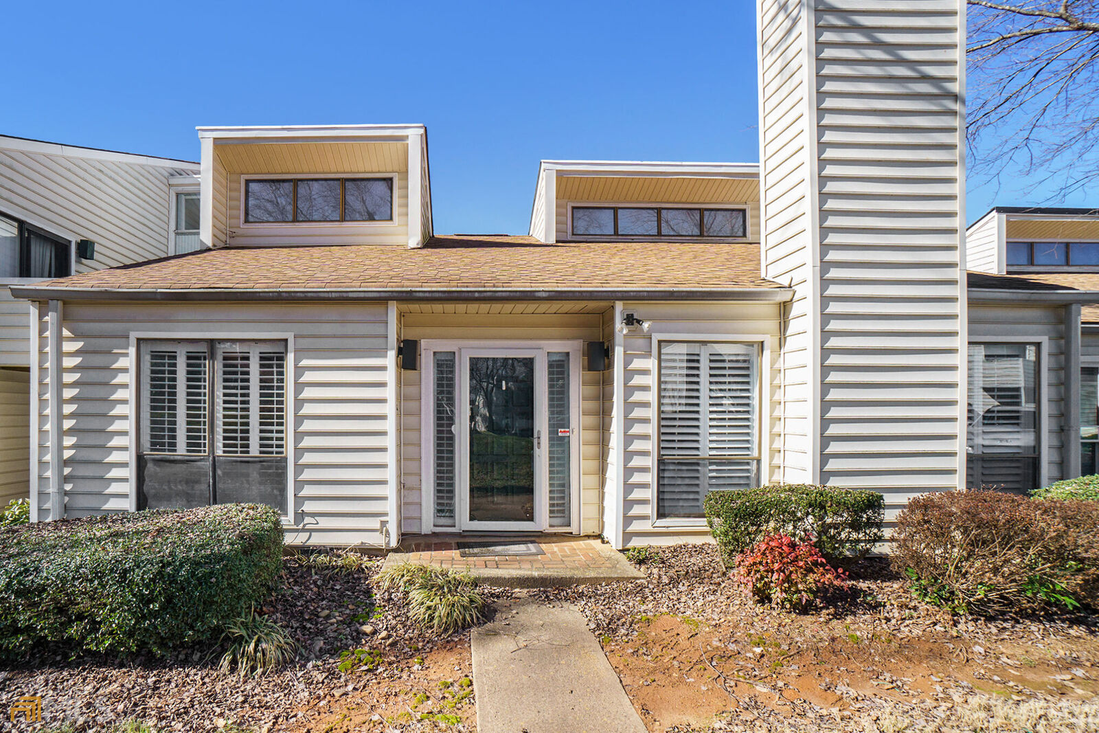 Property Photo:  607 Serramonte Drive  GA 30068 
