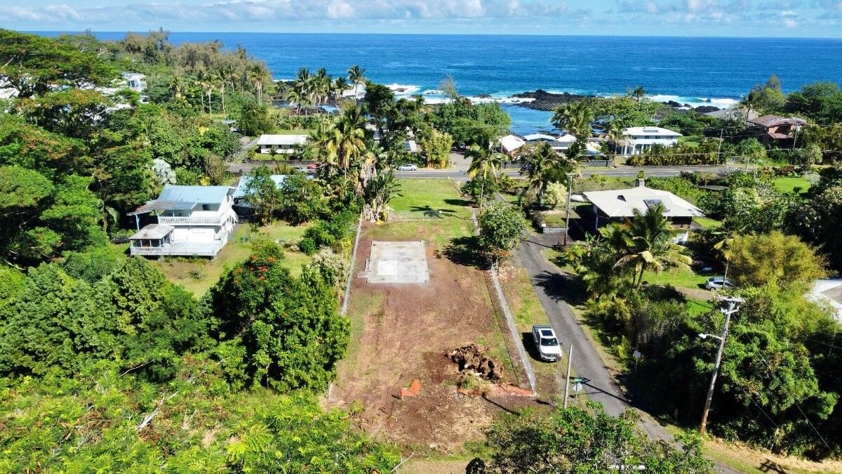 Property Photo:  20 Akepa St  HI 96720 