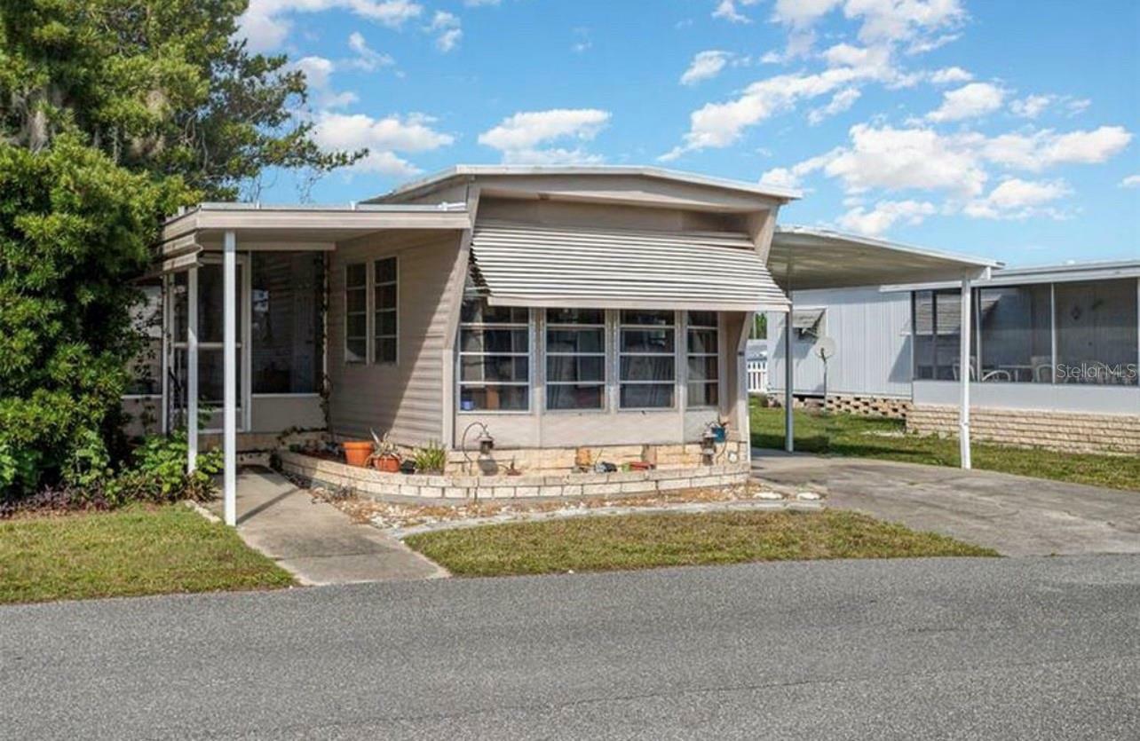 Property Photo: 138 Friendly Drive FL 34748