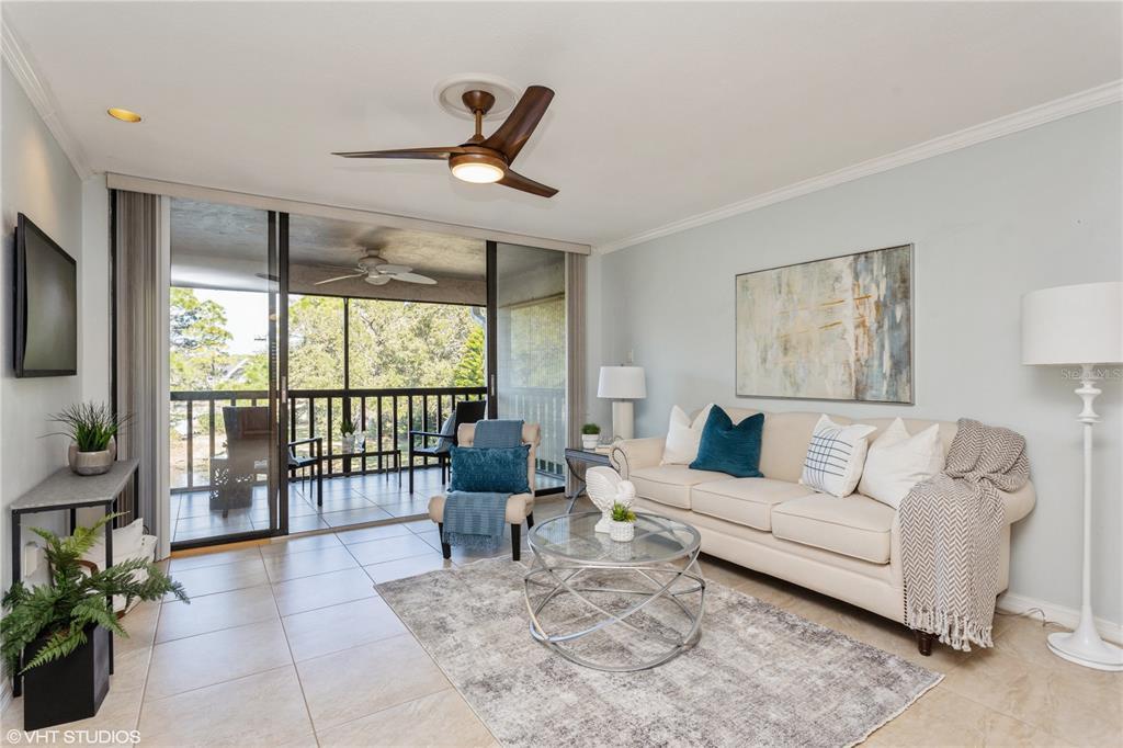 Property Photo: 1800 Mariner Dr 6 FL 34689