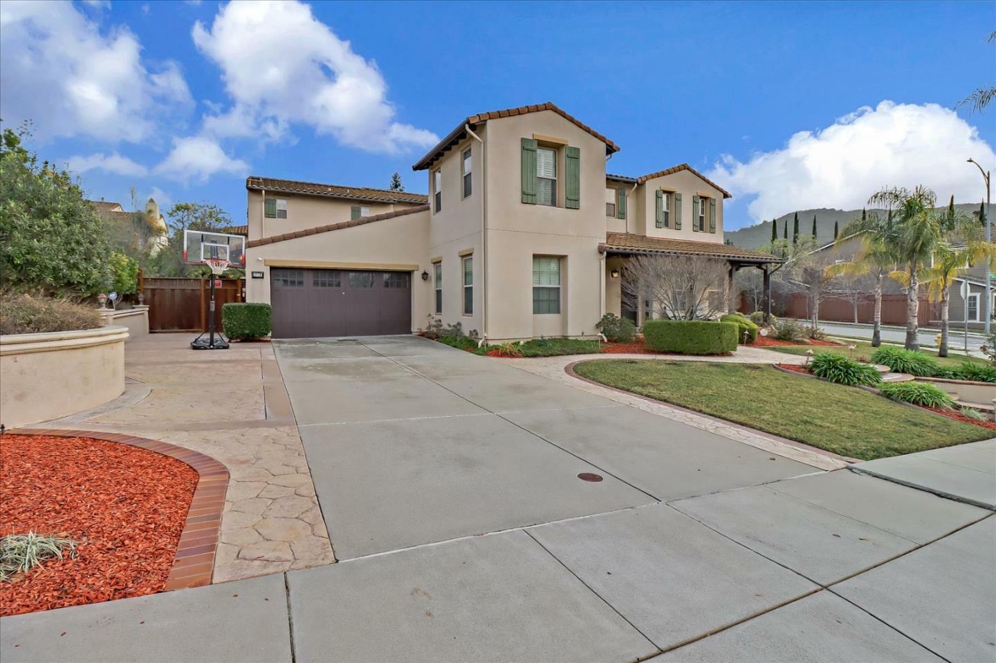 Property Photo: 1110 Barnes Lane CA 95120