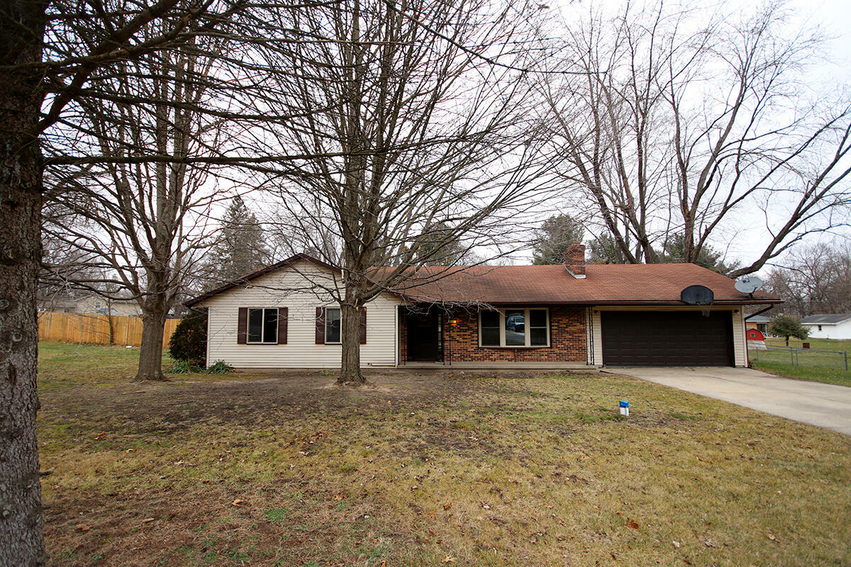 Property Photo:  1421 Bell Road  MI 49120 