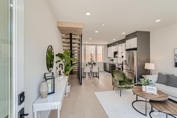 Property Photo: 901 28th Avenue S E WA 98144