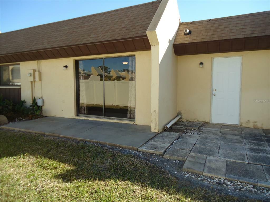 Property Photo:  489 Albee Farm Road V-6  FL 34285 