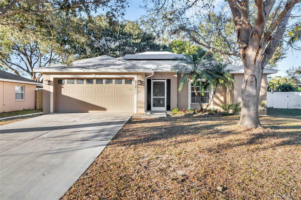 Property Photo: 2757 Feiffer Circle FL 34235