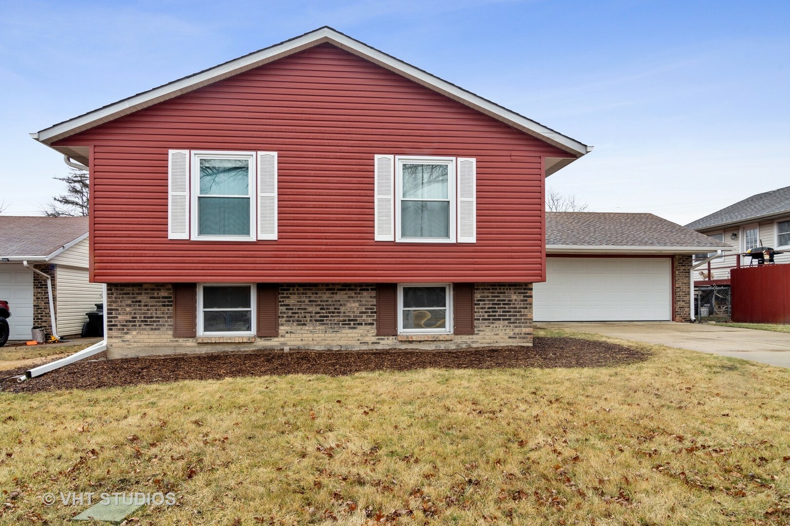 Property Photo:  1307 Nippert Drive  IL 60107 