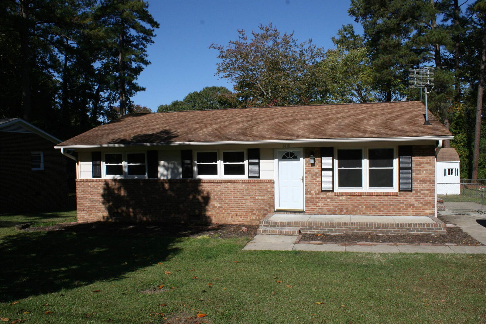 Property Photo:  1418 Pineview Drive  NC 27529 