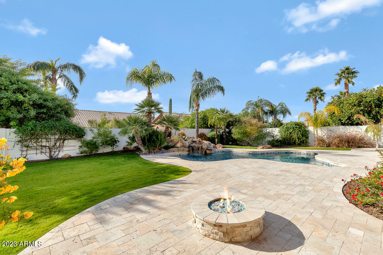 Property Photo:  9055 E Charter Oak Drive  AZ 85260 