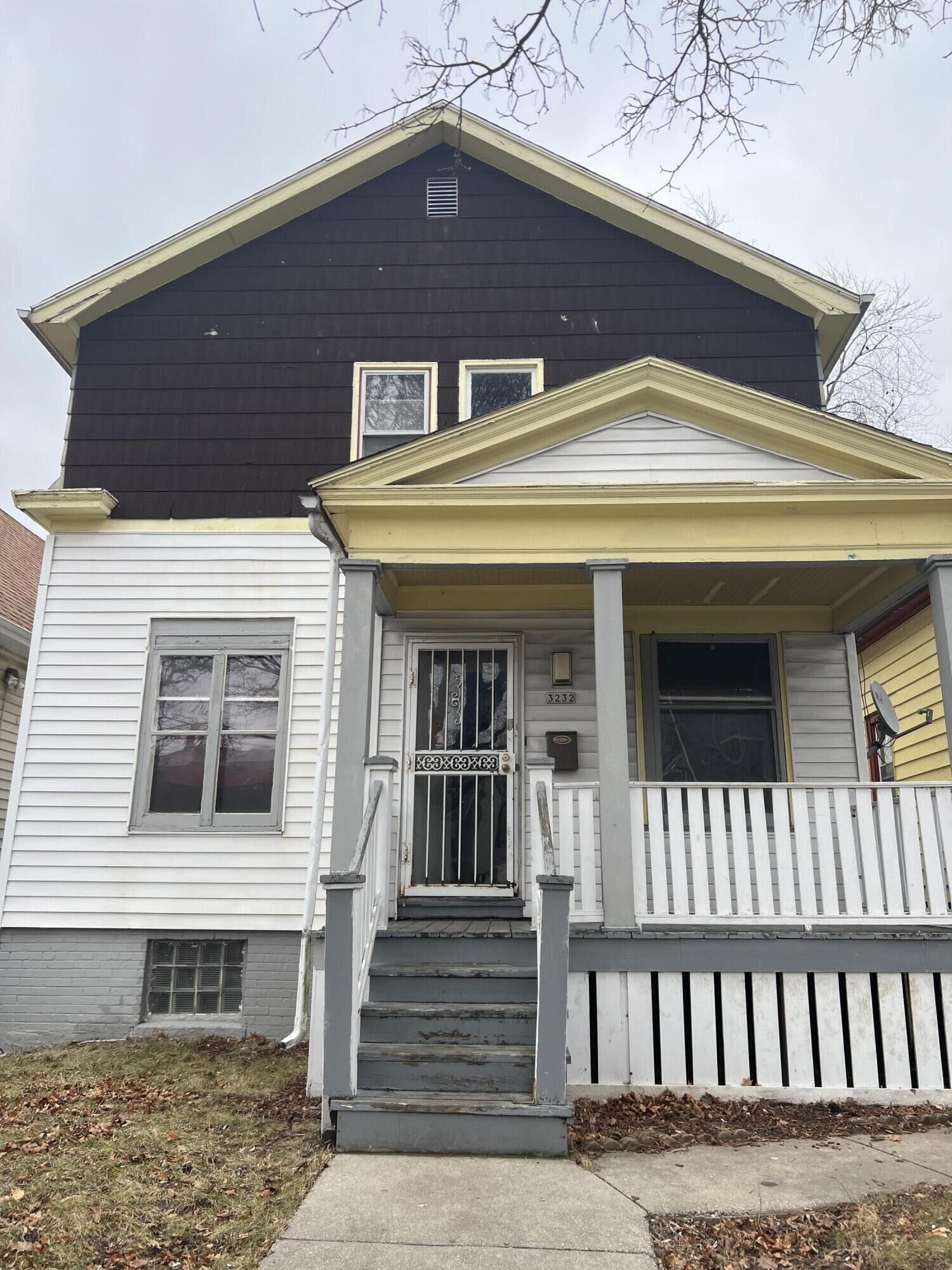 Property Photo: 3232 N 15th St WI 53206