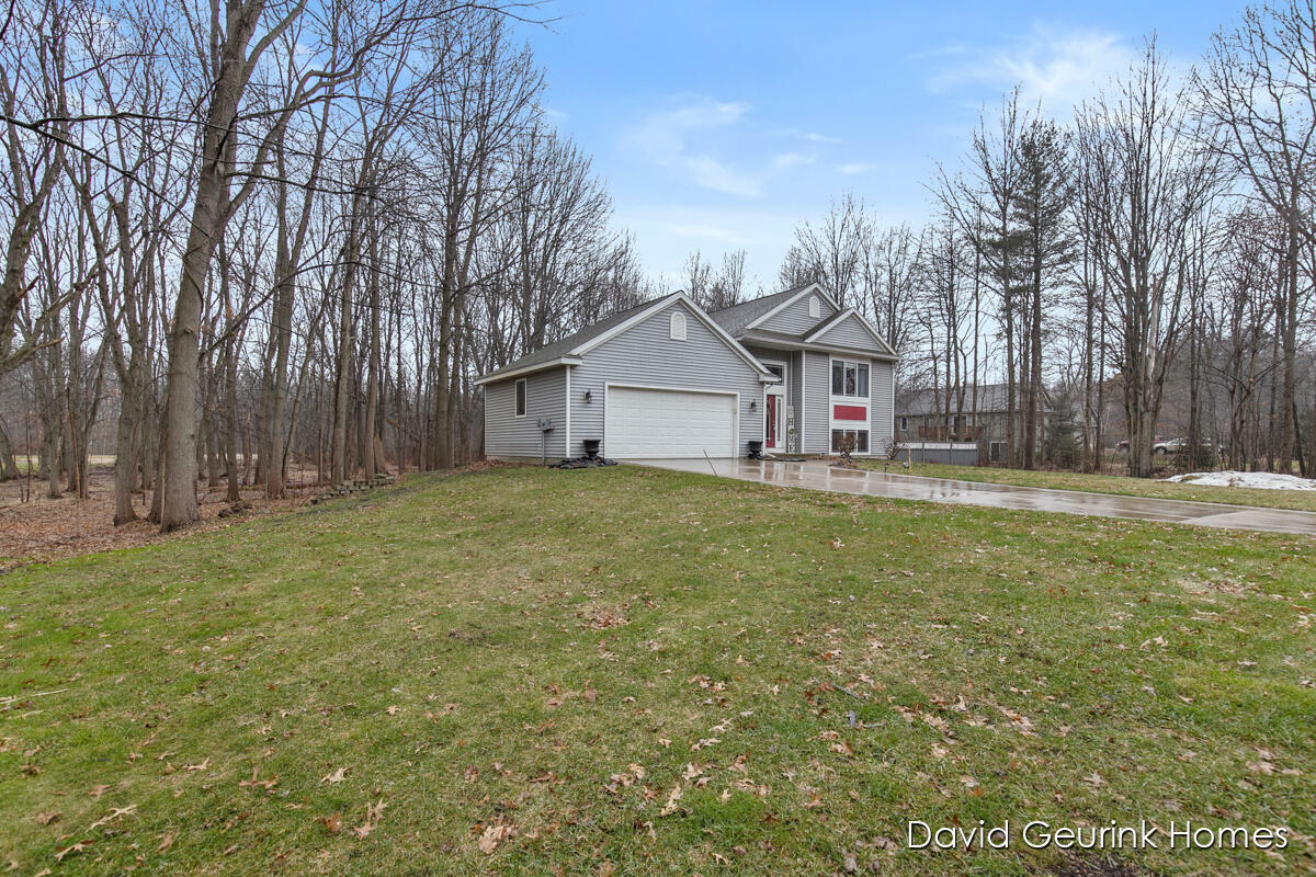 Property Photo:  13644 Hidden Acres Drive  MI 49424 