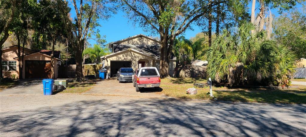 Property Photo:  4940 Traskwood Court  FL 33624 