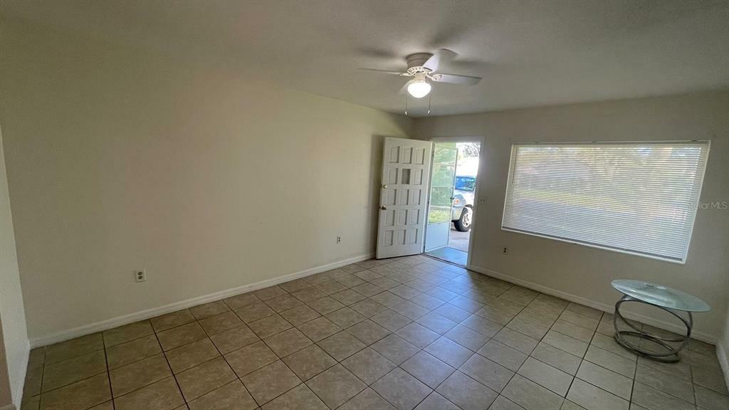 Property Photo:  405 Robert Avenue  FL 33880 