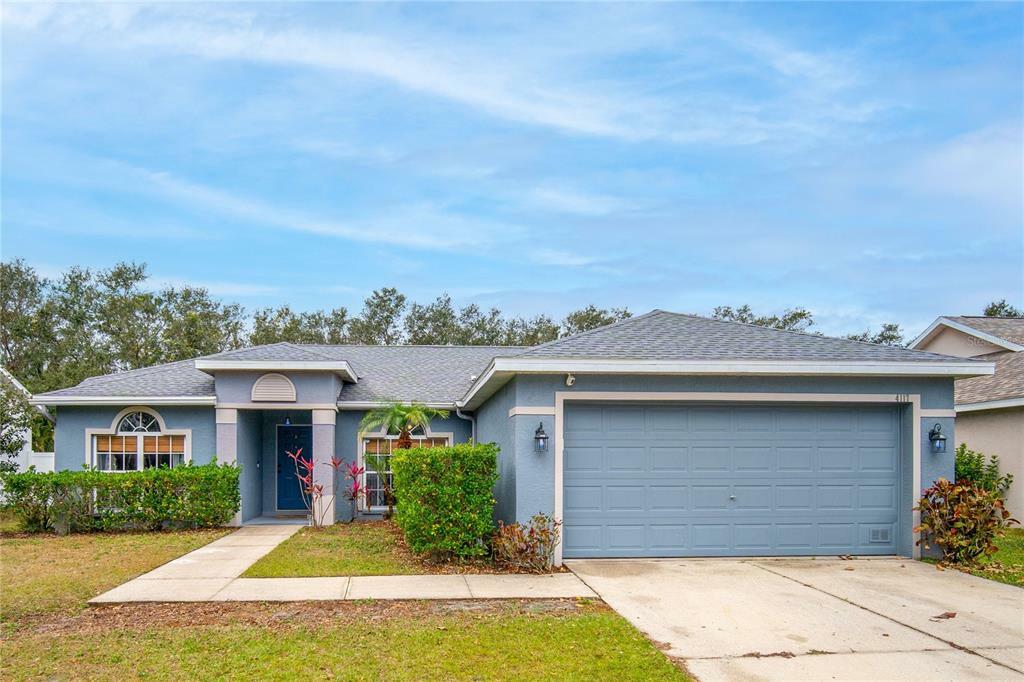 Property Photo:  4117 Kingsfield Drive  FL 34219 