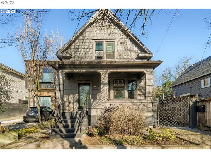 535 NE Stanton St  Portland OR 97212 photo
