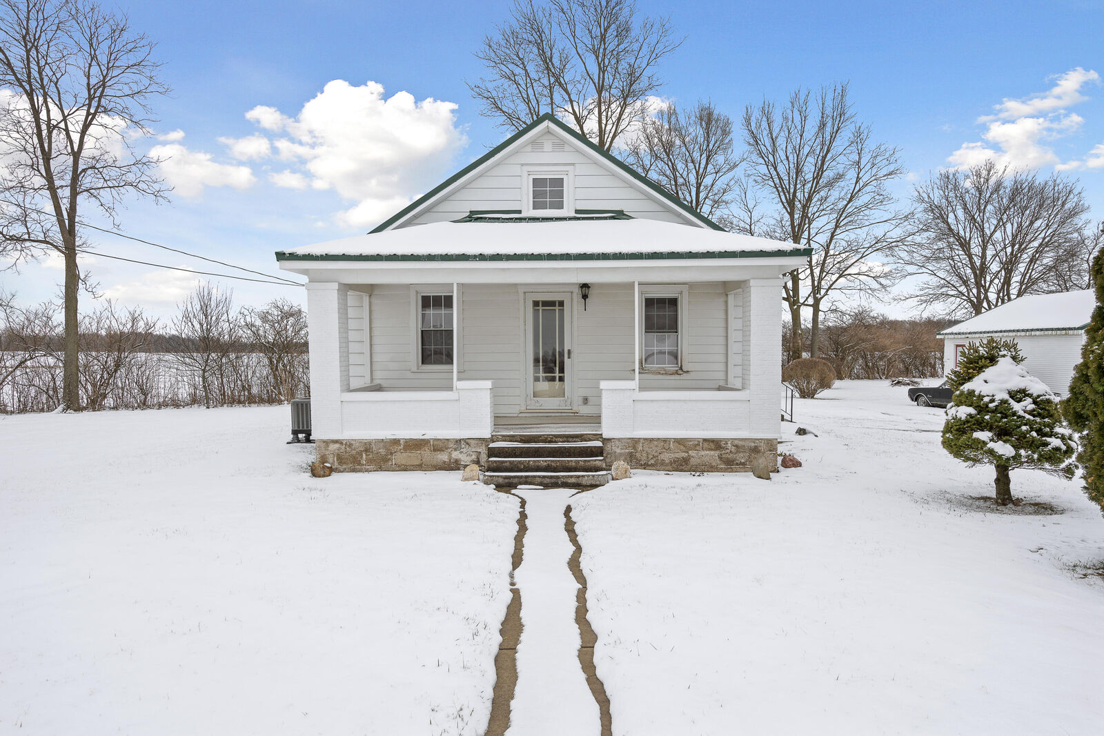 Property Photo: 2694 Troy Urbana Road OH 45373