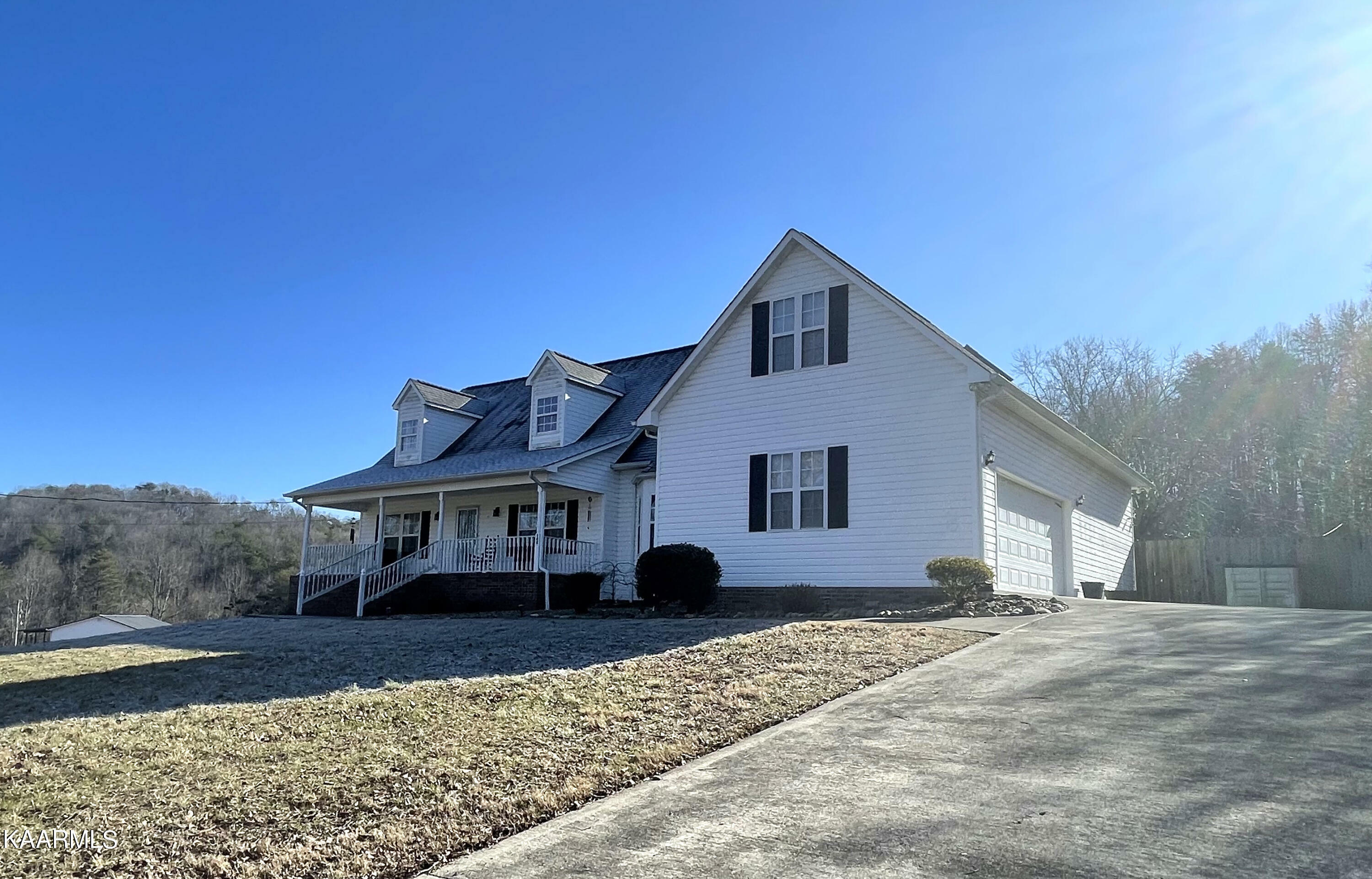 Property Photo:  140 Hendren Lane  TN 37716 