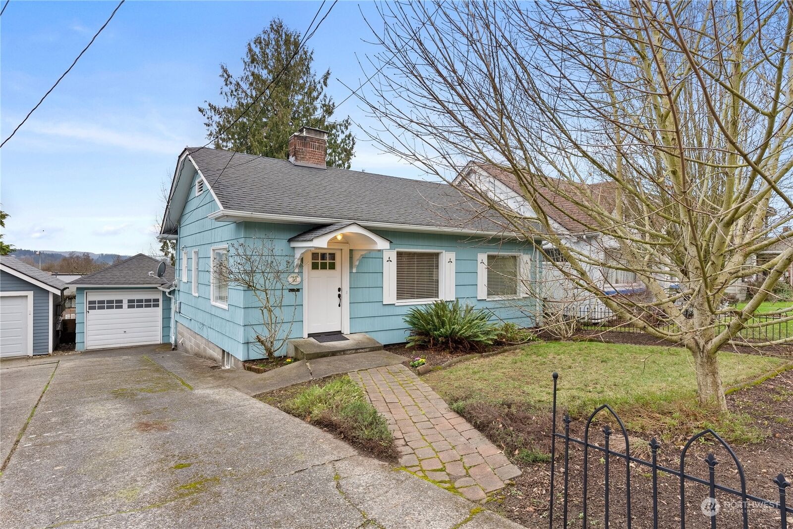 Property Photo: 541 SE Washington Avenue WA 98532