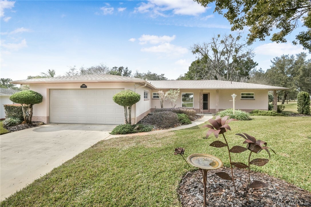 Property Photo:  3338 S Grove Terrace  FL 34450 