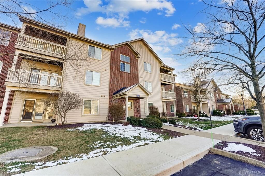 Property Photo: 1721 Waterstone Boulevard 101 OH 45342