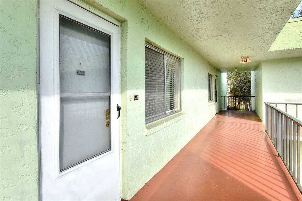 Property Photo: 1130 N Lake Parker Ave Avenue B313 FL 33805